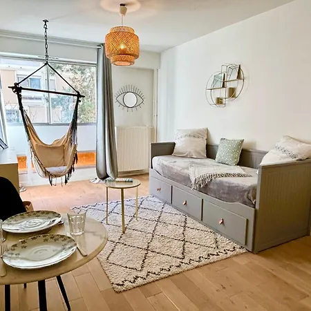 Studio Des Apartment *